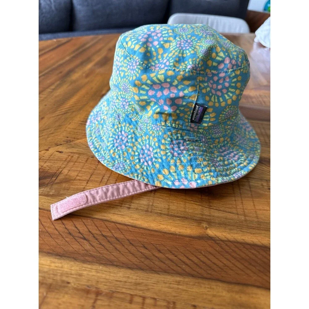 Vintage Patagonia Reversible Bucket Hat Baby Kids Colorful Kaleidoscope Print